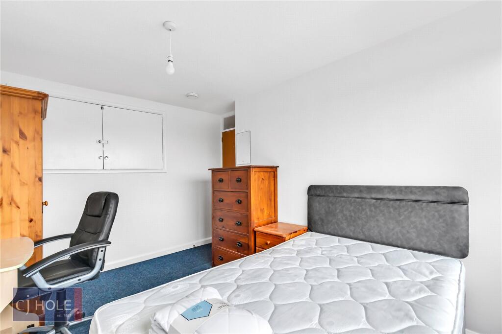 5 bedroom house for rent