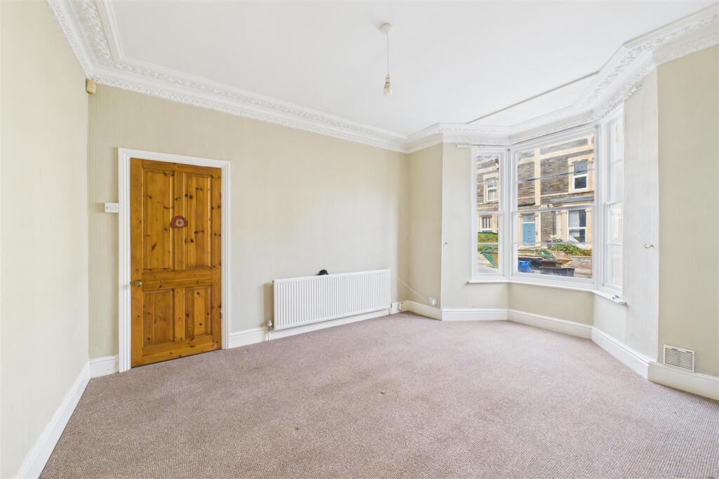 Period House For Updating | Westbury Park photo 4