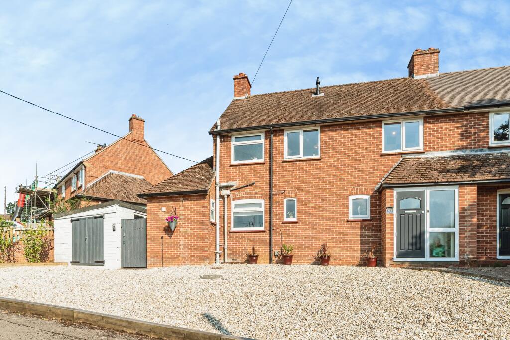 House in Cold Ash, West Berkshire - View 5