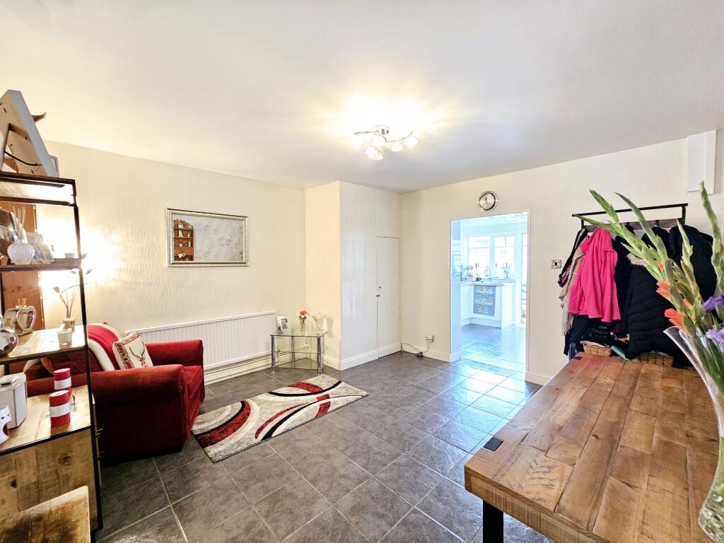 House in York - View 5