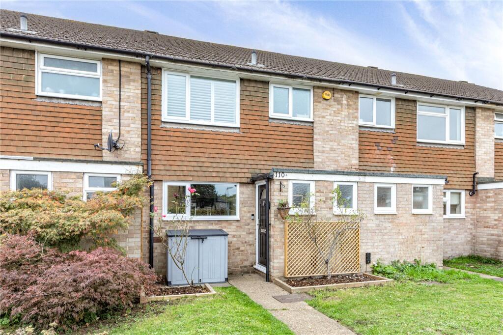 Main image of property: High Road, Byfleet, West Byfleet, Surrey, KT14