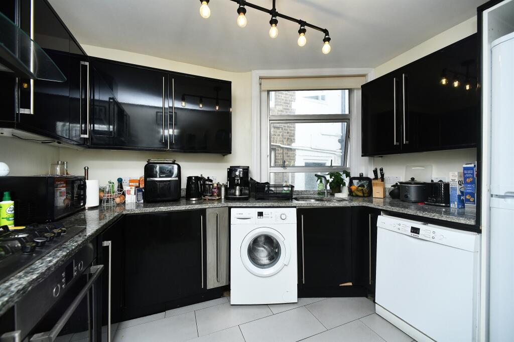 Apartment in Brighton, Kemptown - View 5