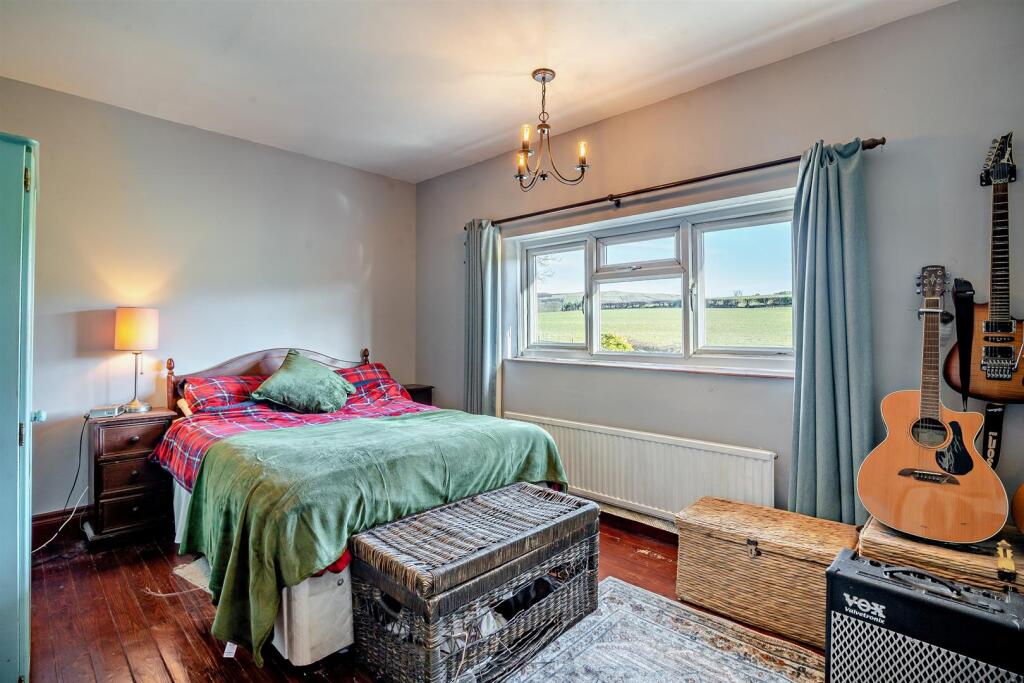 Brighton Crescent, Langley photo 3