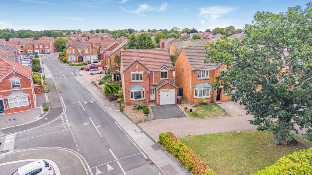 Main image of property: 46 Millers Walk, Pelsall, WS3 4QS