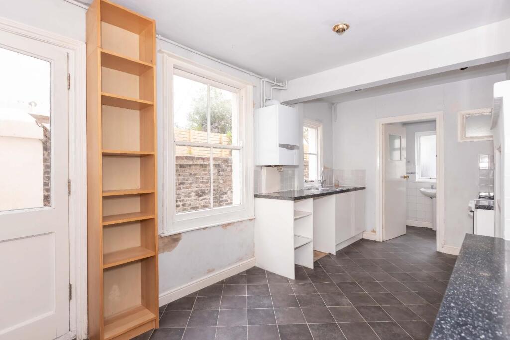 House in Brighton - View 5