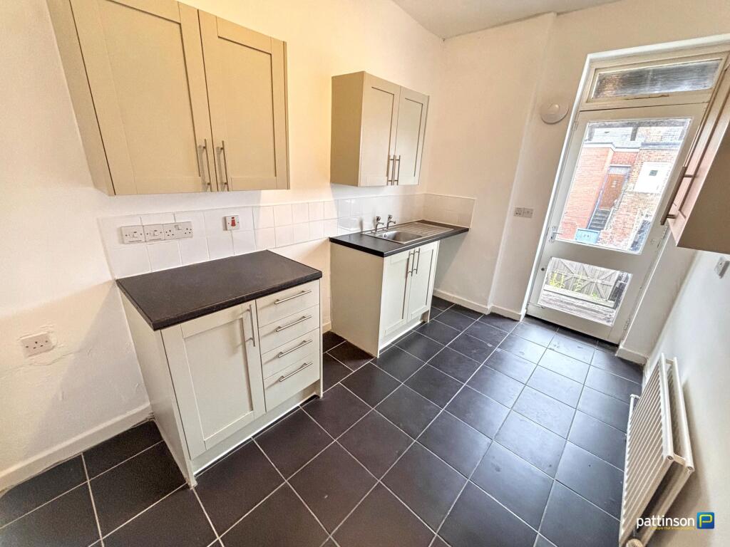 Apartment in Newcastle upon Tyne - View 5
