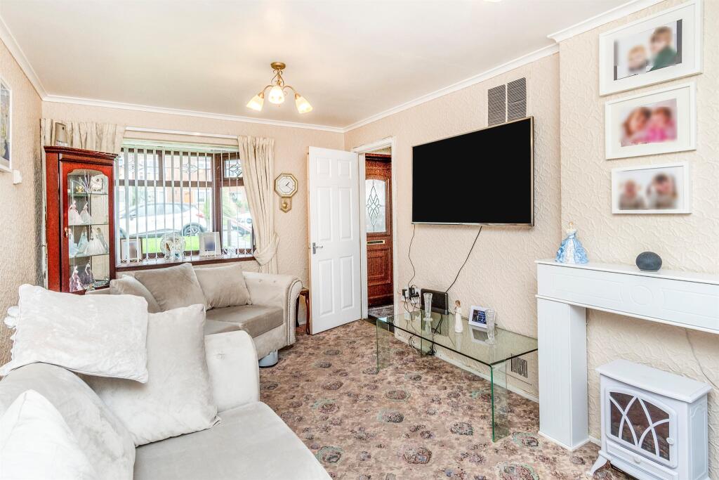 Dibble Close, Willenhall photo 4