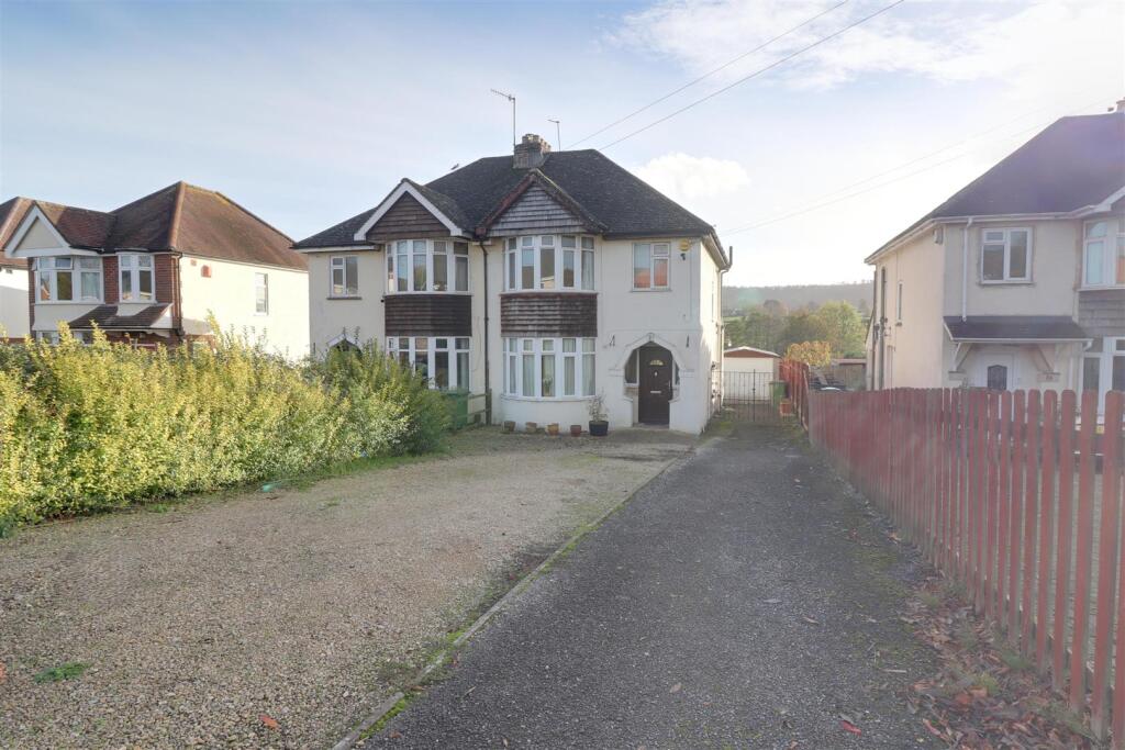 3-bed semi-detached on Ebley Road, Stonehouse, £395,000