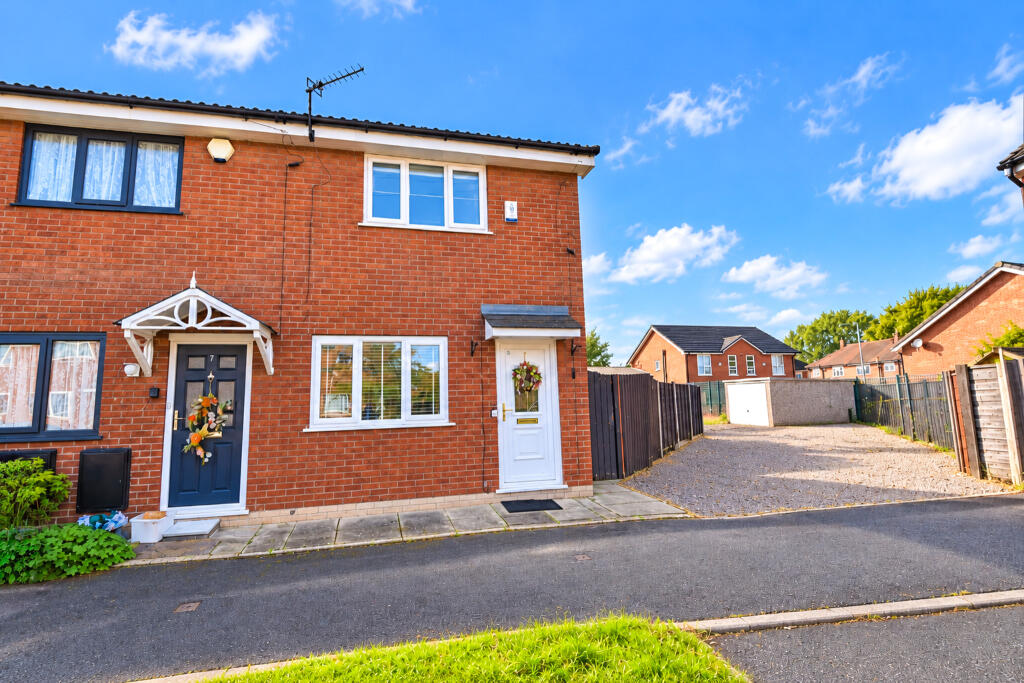 2-bed terraced on Marbury Close, Flixton, Manchester, M41 8GZ, £280,000