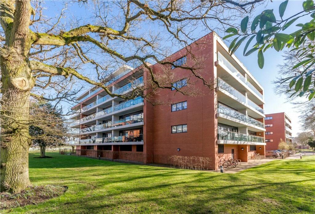 Main image of property: Racecourse Road, Newbury, RG14