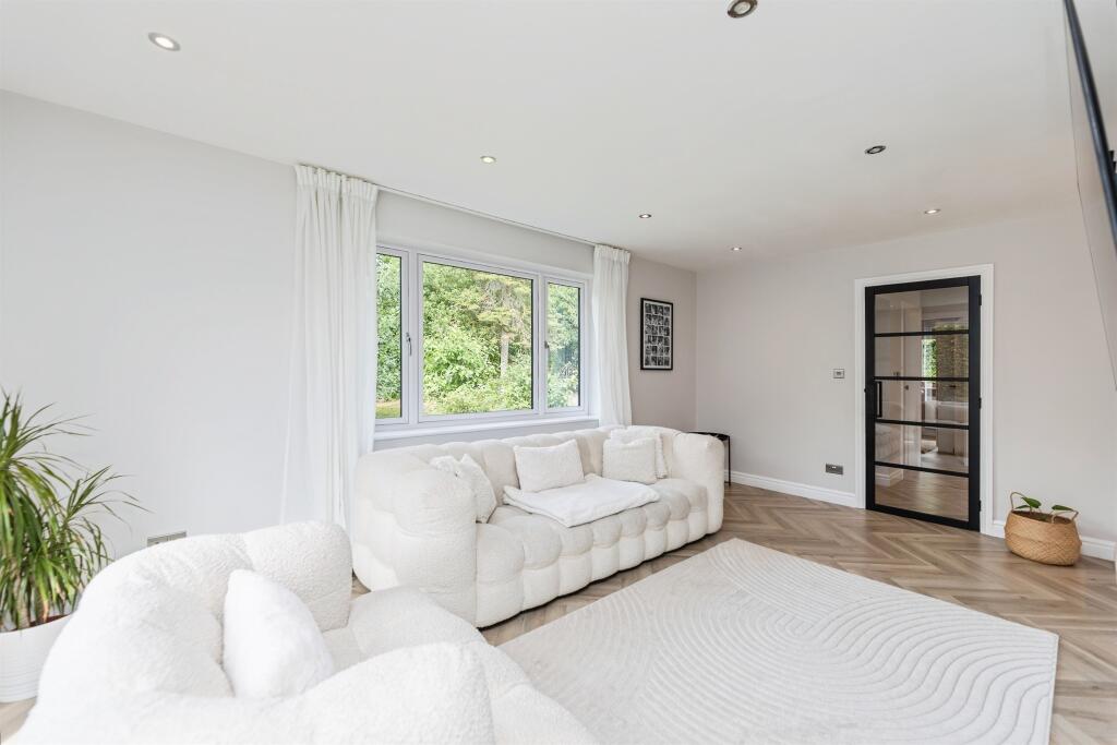 Wetherby Road, Knaresborough photo 3