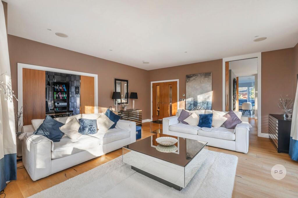 Additional image 7 of 'The Penthouse' Brooklyn House, Bingham Avenue, Lilliput, Poole, BH14