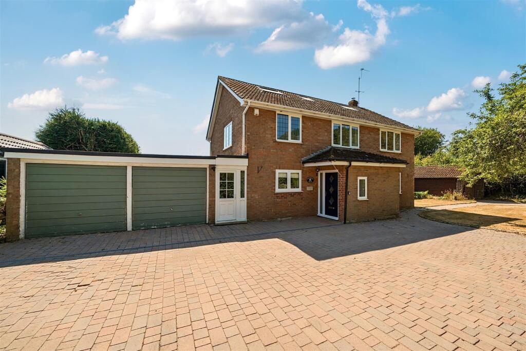 Main image of property: Spanish Green, Stratfield Turgis, Hook