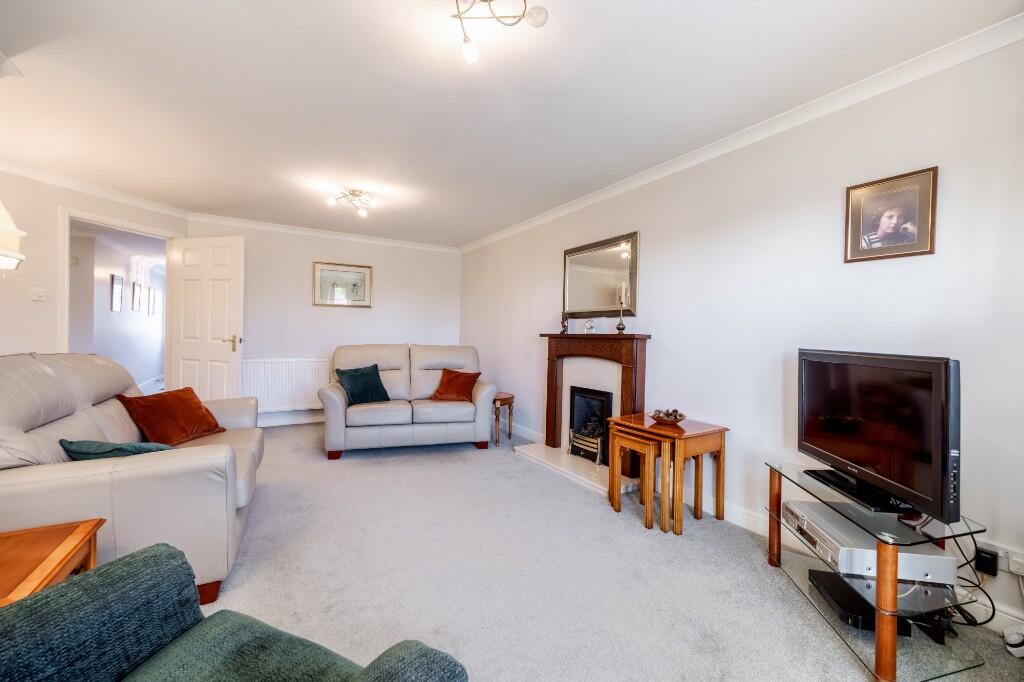 1, Sunningdale Place, Helensburgh, Argyll And Bute, G84 photo 4