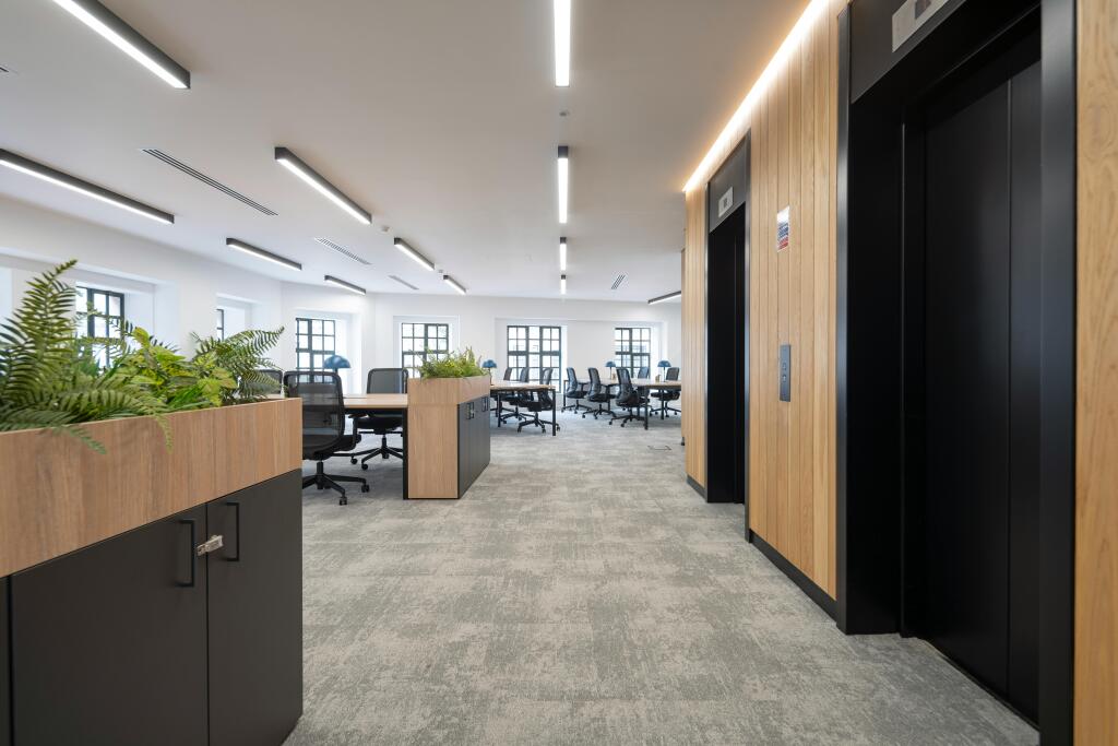 36-38 Cornhill - Interior - 4F 11.jpg