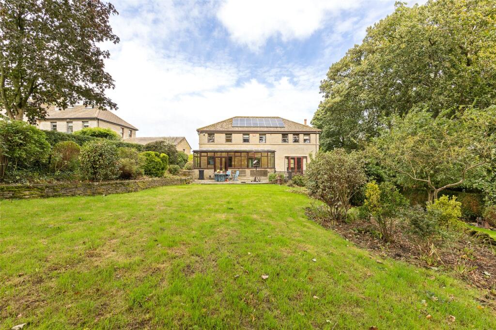 House in Kirklees, Holme Valley - View 2