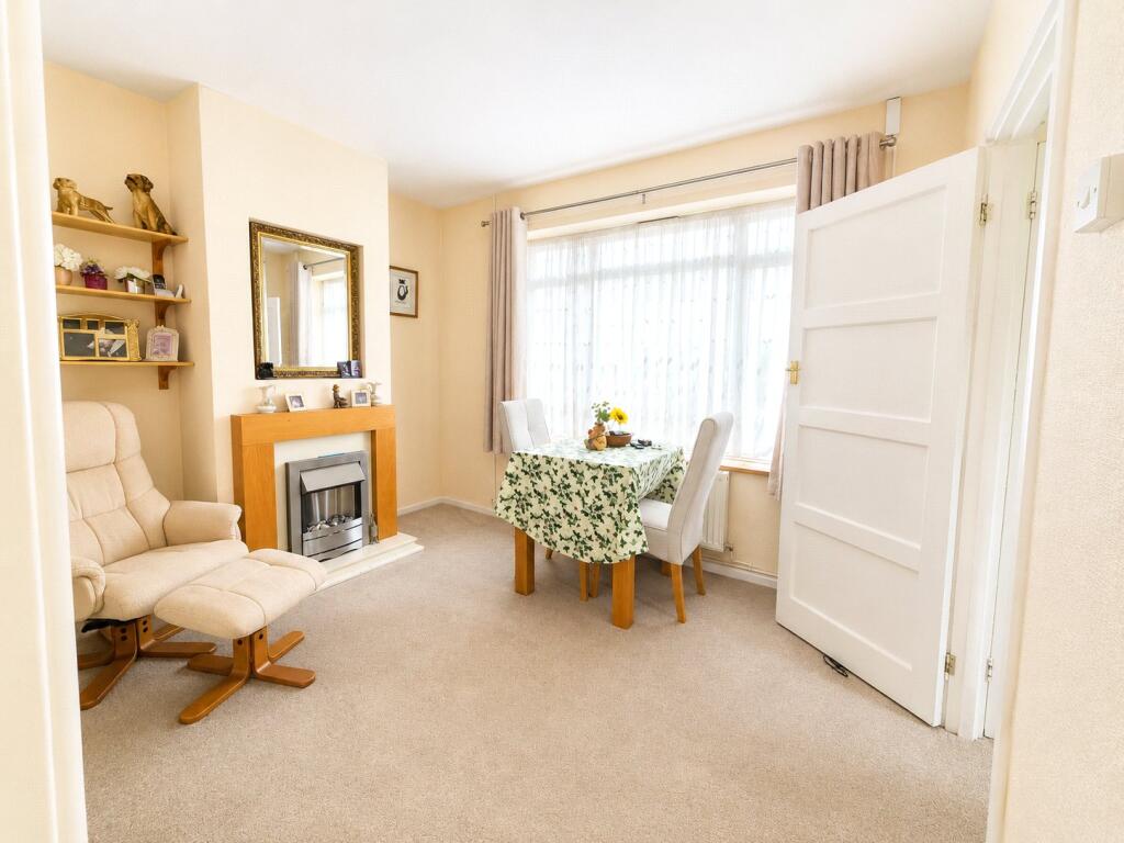 Hargood Road, London, SE3 photo 4