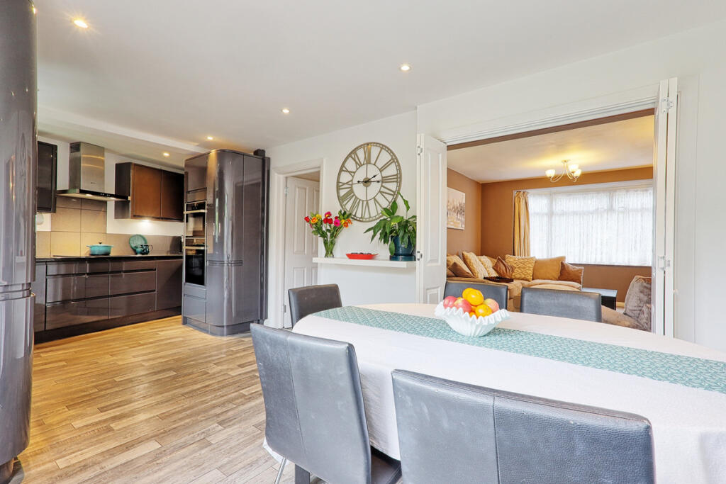 House in Romford - View 3