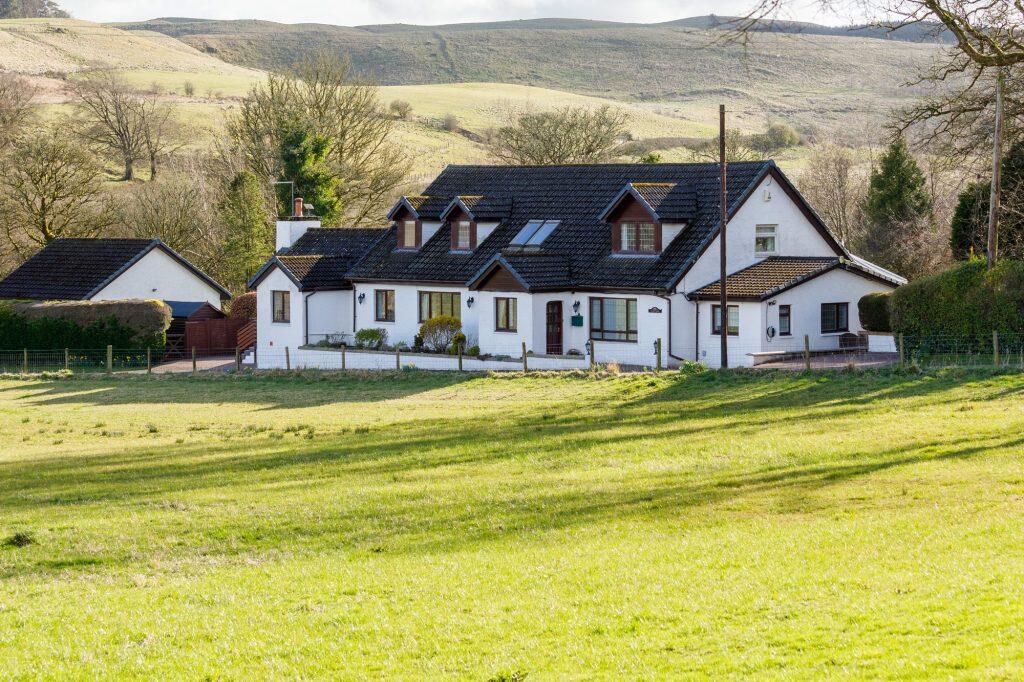 Main image of property: Donearn,Titwood Road, Newton Mearns