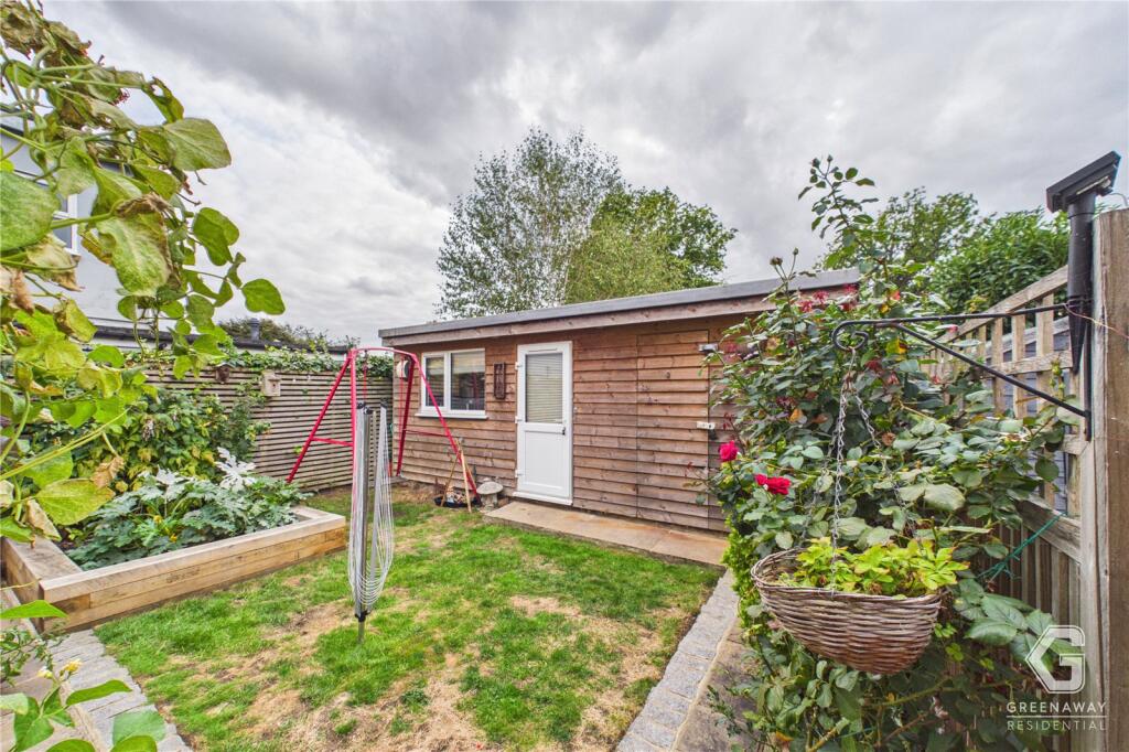 House in Redhill - View 5