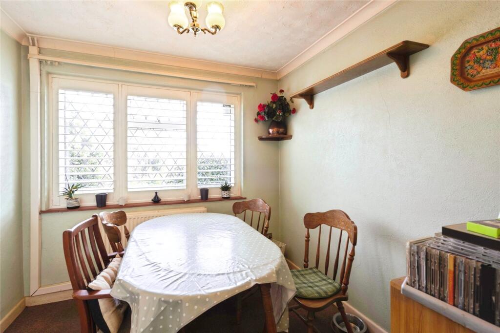 House in Chichester, Selsey - More