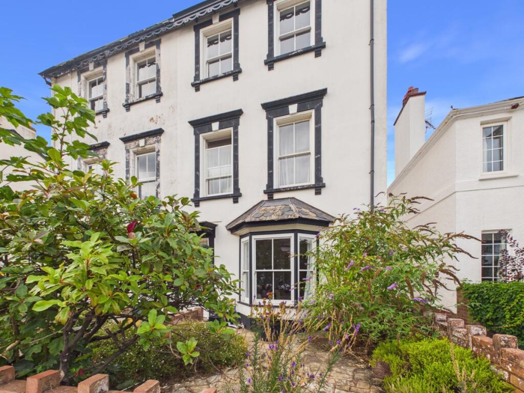 Main image of property: 2 Albany Villas,