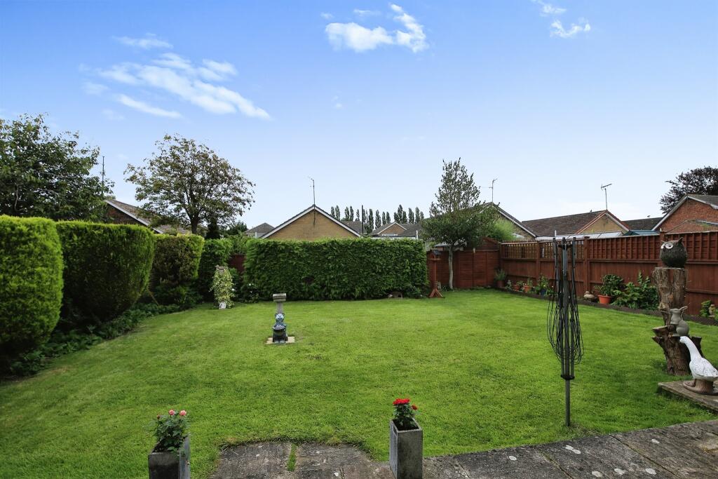 Harpe Close, Pinchbeck, Spalding photo 3