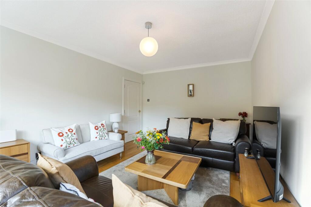 Apartment in Paisley, Charleston - More