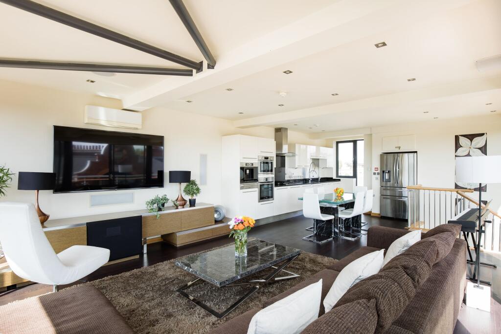 Main image of property: 71 Redmans Road, London