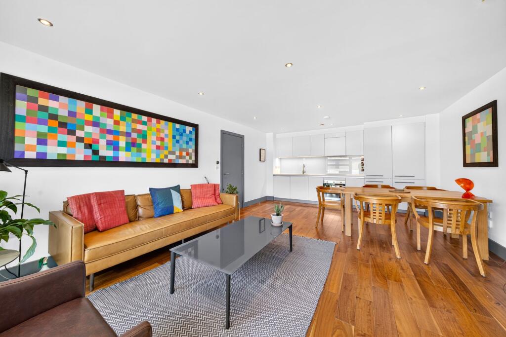 Apartment in London - More