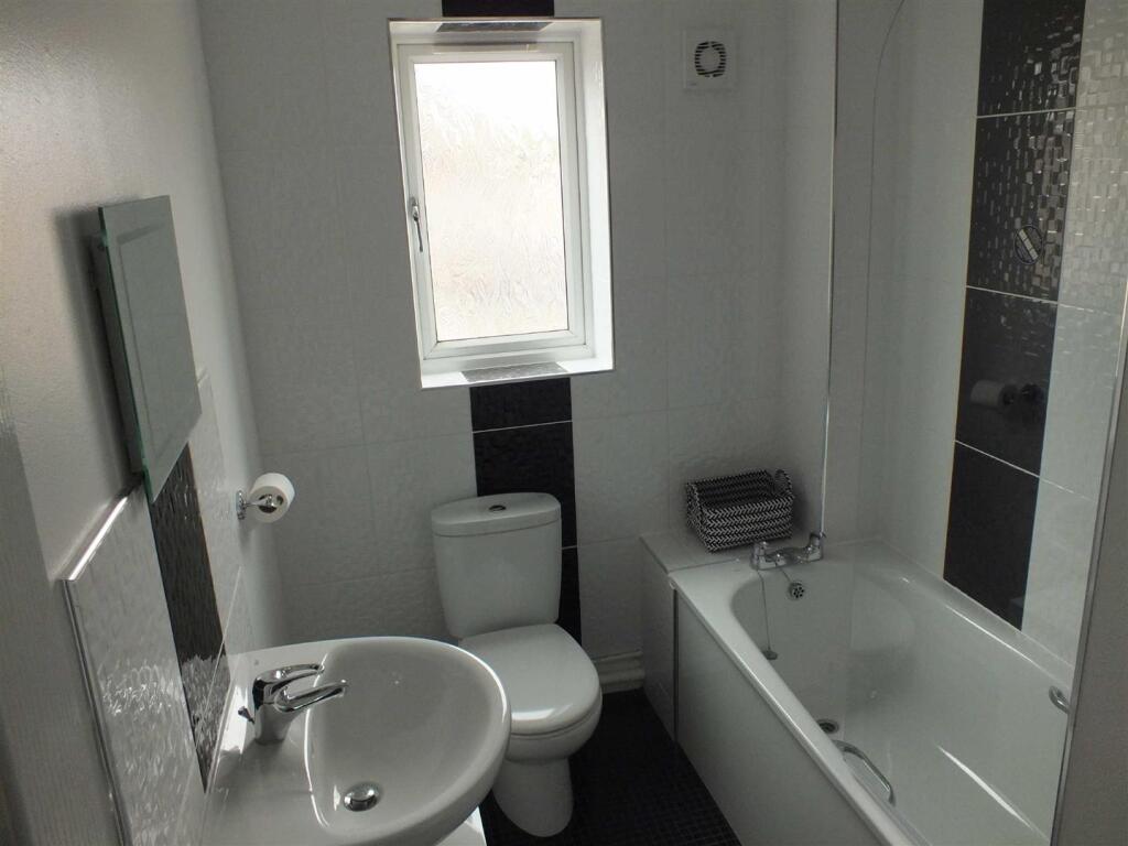 Additional image 8 of Pintail Way, Westbury