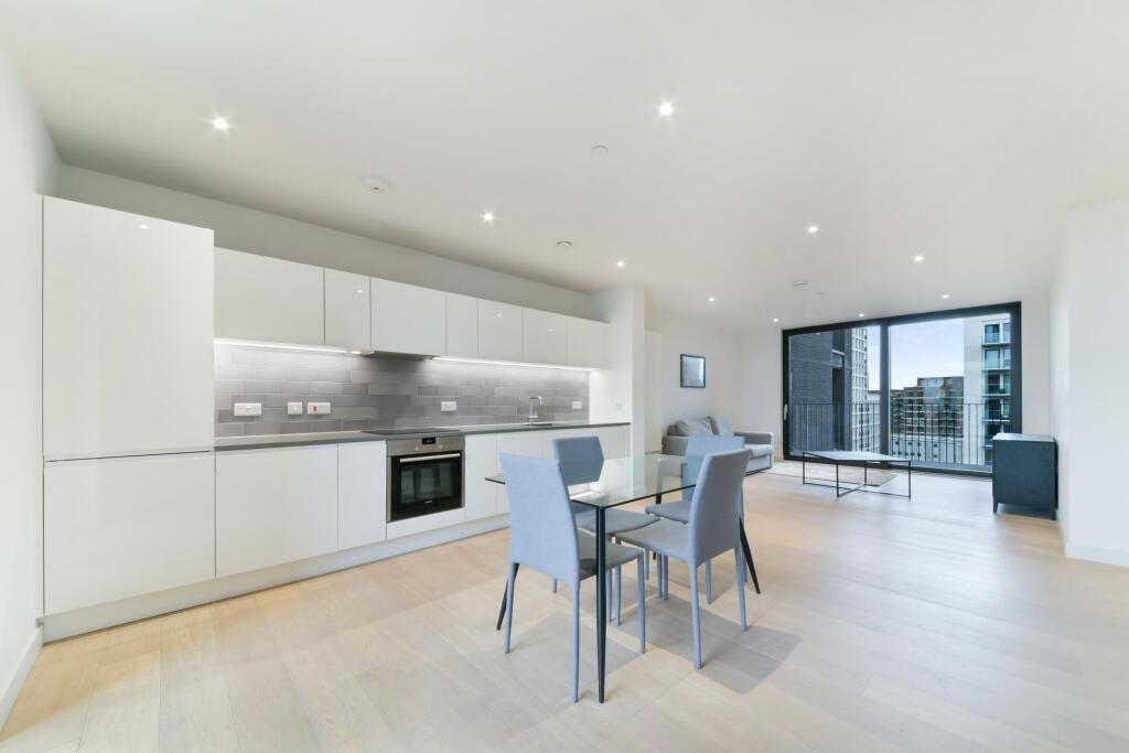 Main image of property: Masthead House, Royal Wharf, London, E16