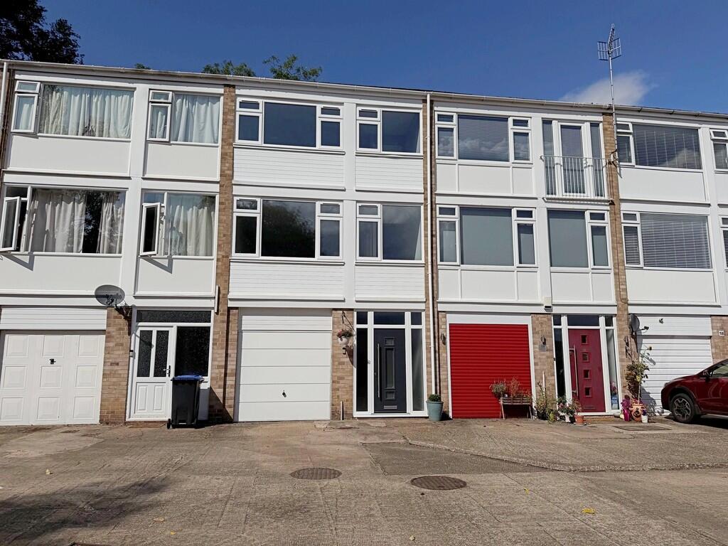 Alpine Court, Kenilworth