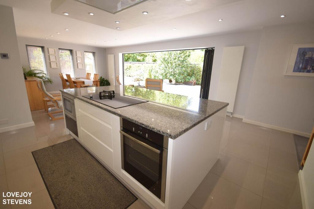 House in Newbury, West Berkshire - View 5