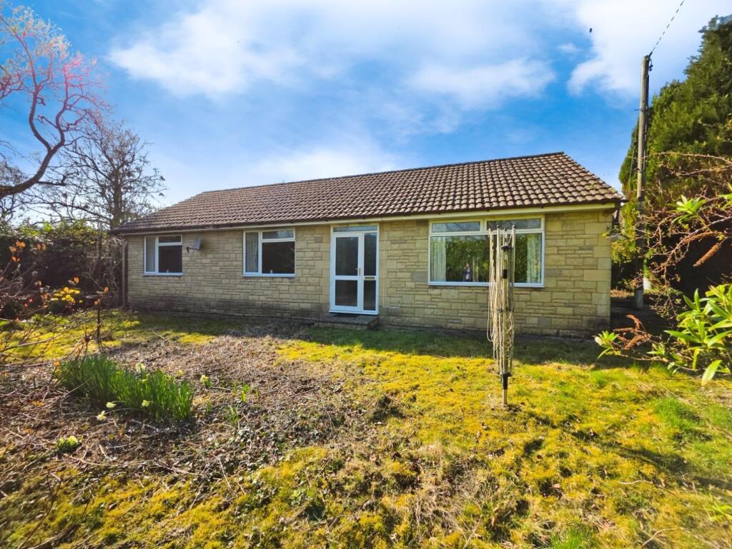 3-bed bungalow on Whiteway, Stroud, £499,995