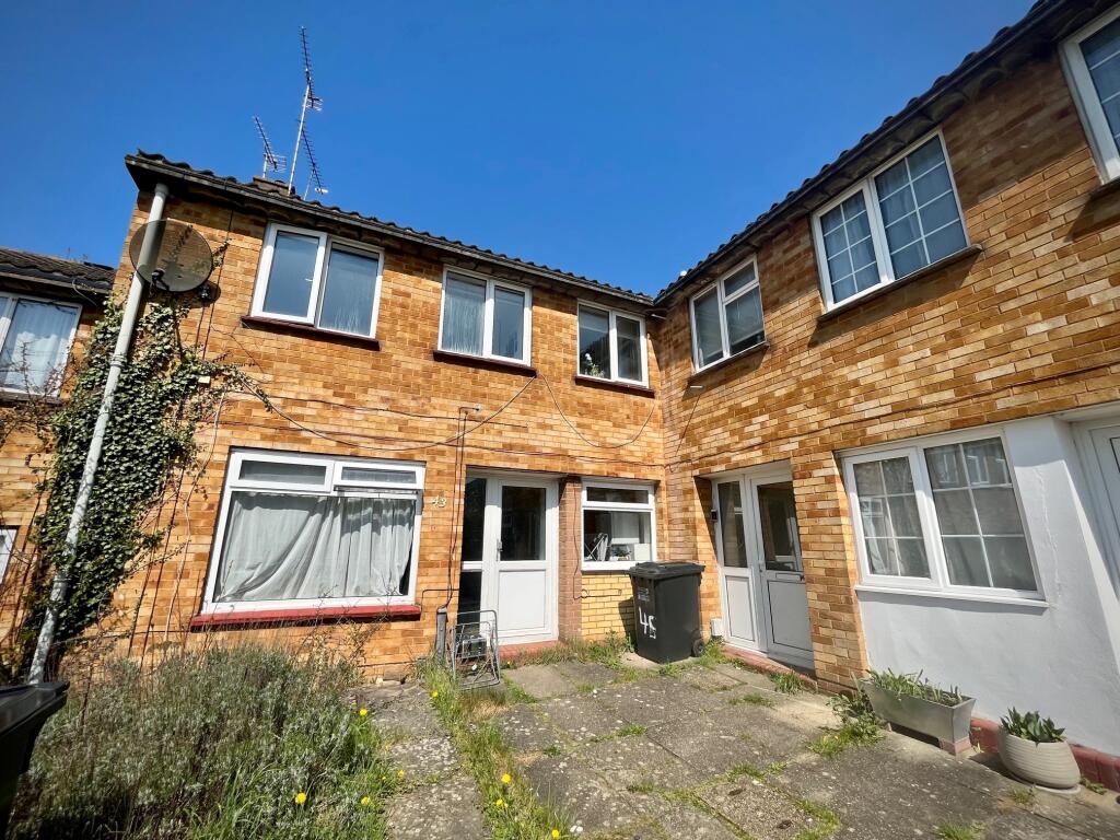 Main image of property: Bradshaws, Hatfield