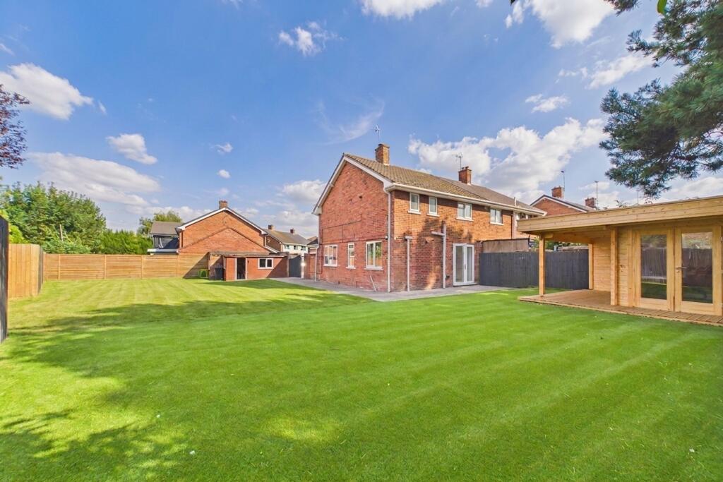 Main image of property: Aughton Way, Broughton, CH4