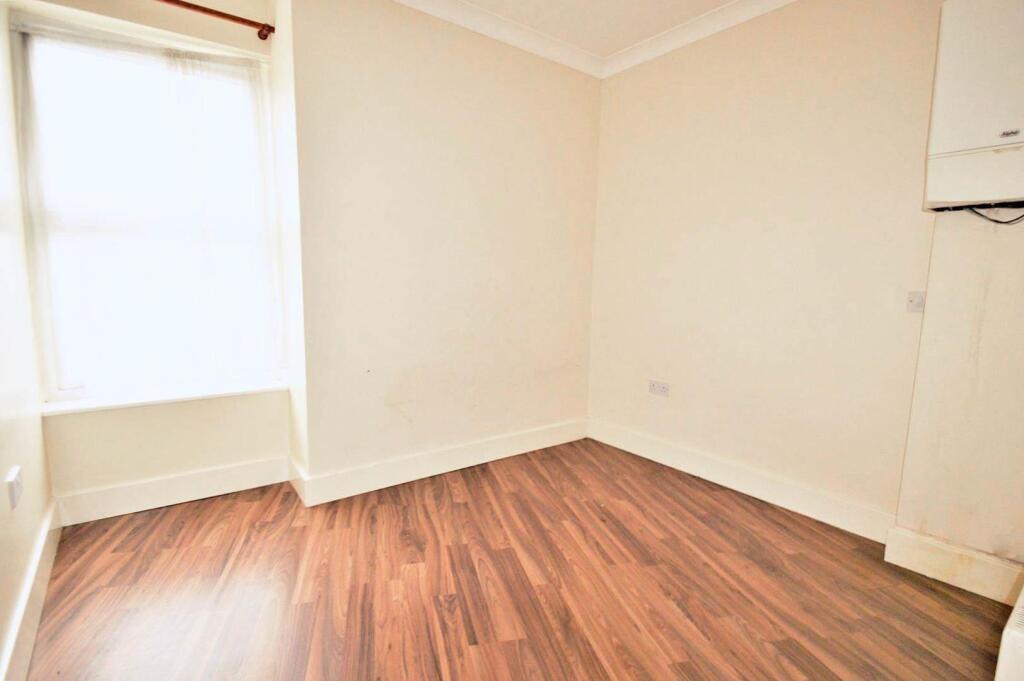 Apartment in Rochester - View 5
