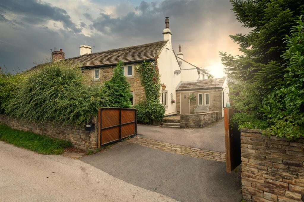 Thorncliffe Lane, Emley, Huddersfield