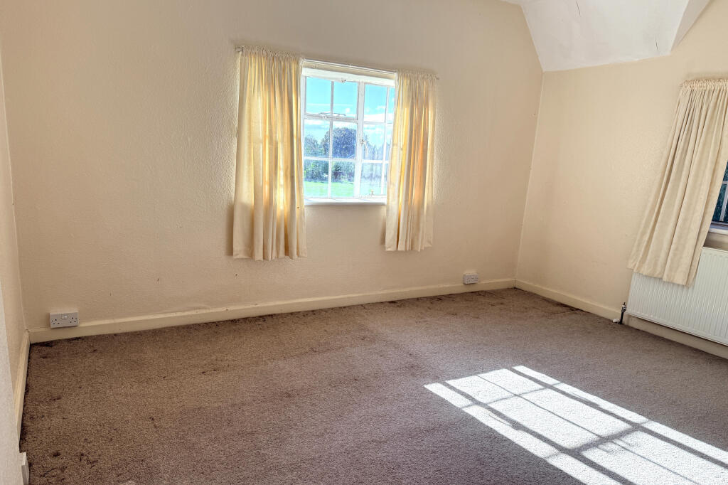 House in Gloucester - More