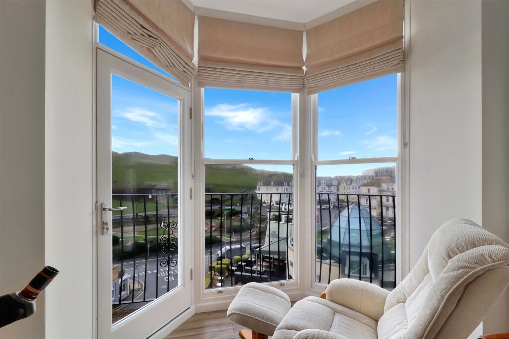Sommers Crescent, Ilfracombe, Devon, EX34 photo 4
