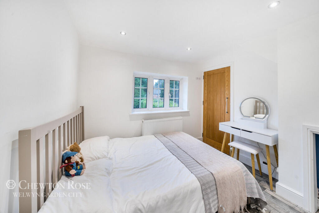 Additional image 25 of Manor Road, ST ALBANS