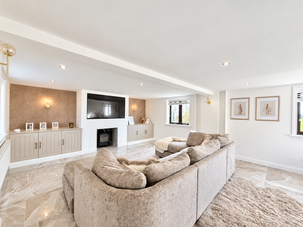 House in Wyre, Out Rawcliffe - More