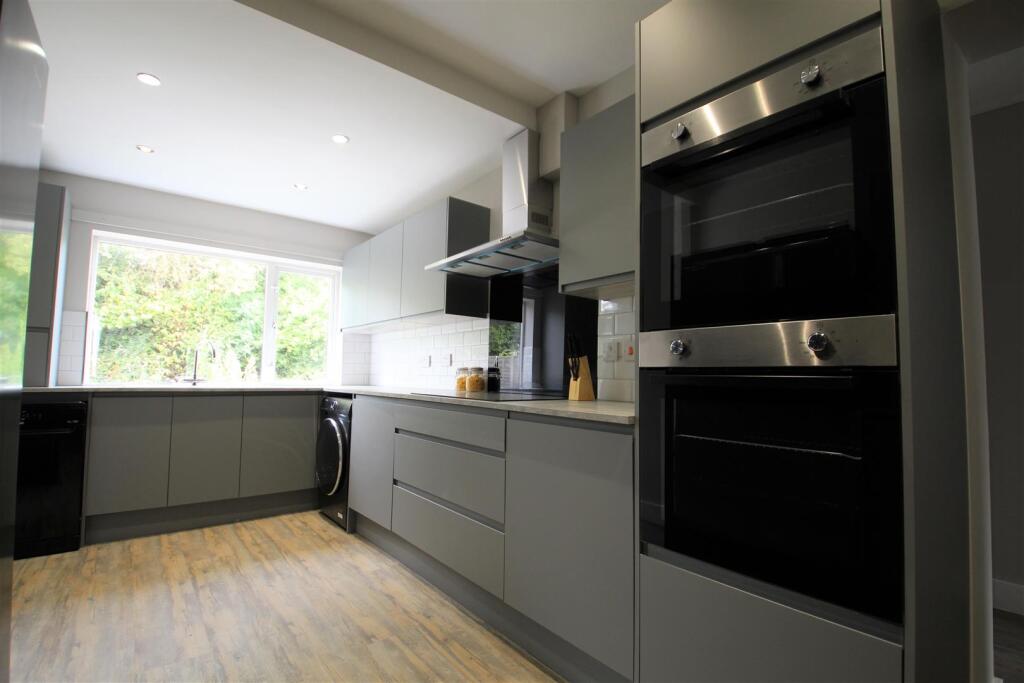 House in Leeds, Beckett Park, Headingley - View 3