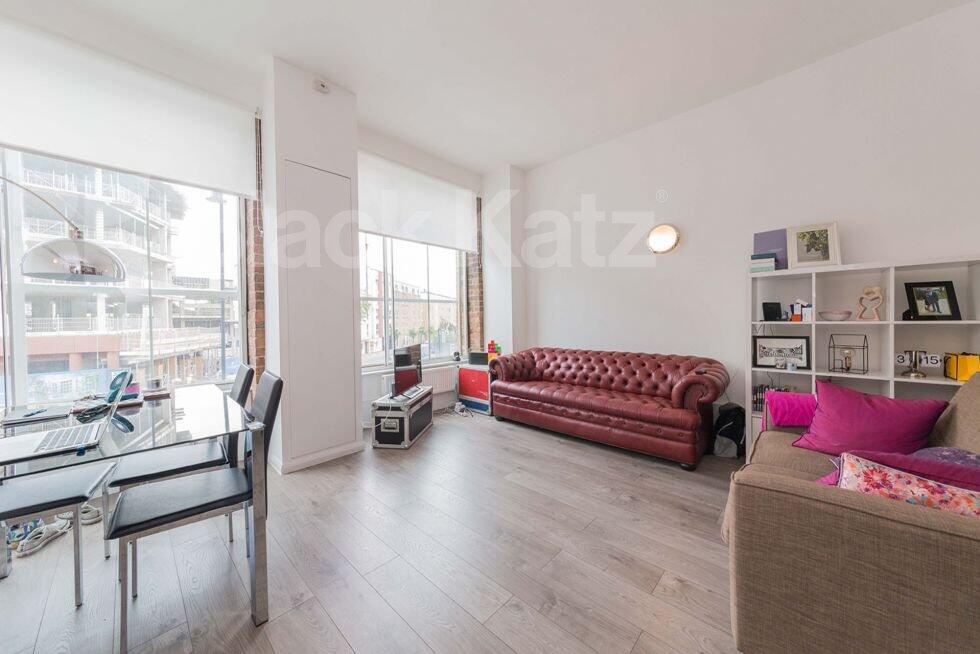 Apartment in London - View 2
