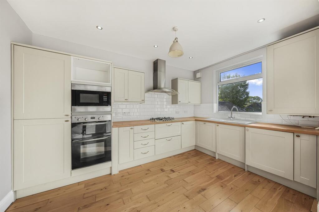 Seymour Road, North Chingford, E4 photo 3