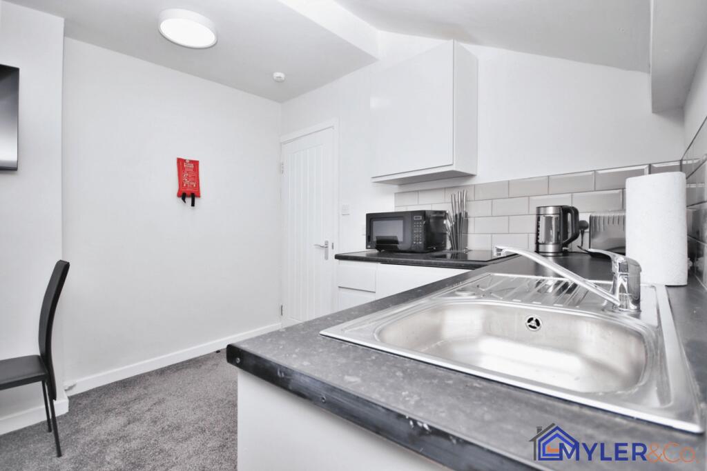 House in Warrington - View 3