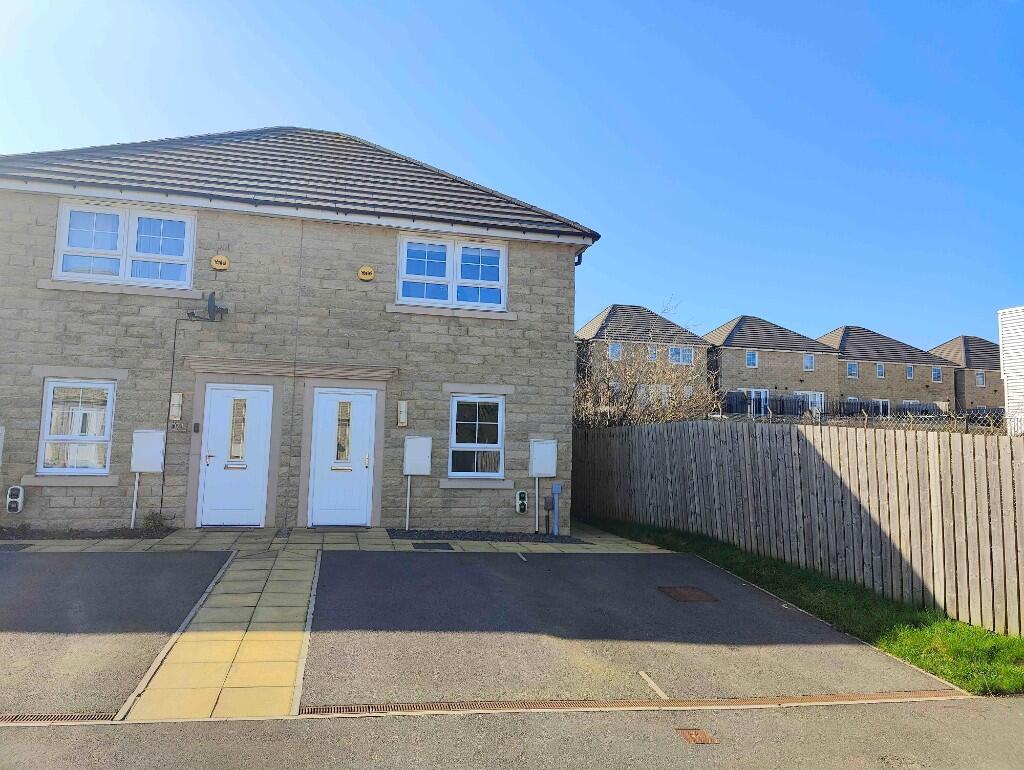 Main image of property: 73 Fetlock Drive, Fagley, Bradford, BD2 3FH