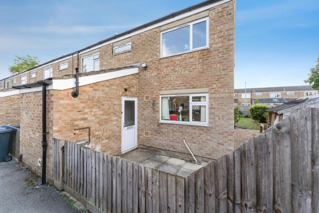 Main image of property: Rookery Close, Waterbeach, Cambridge, Cambridgeshire, CB25