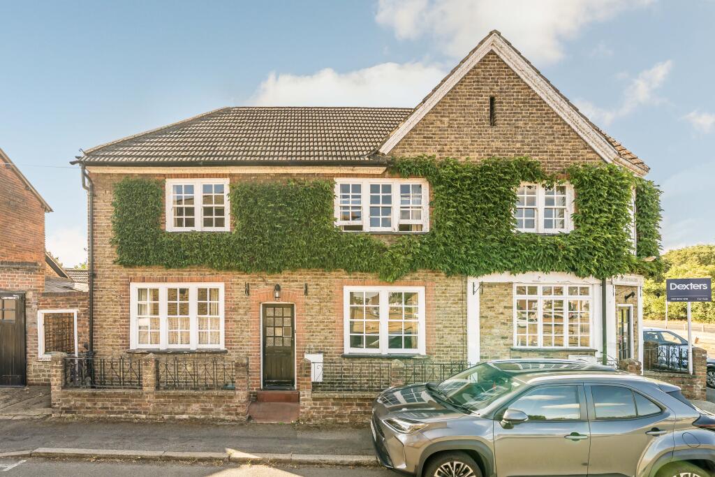 House in Kingston upon Thames - View 2